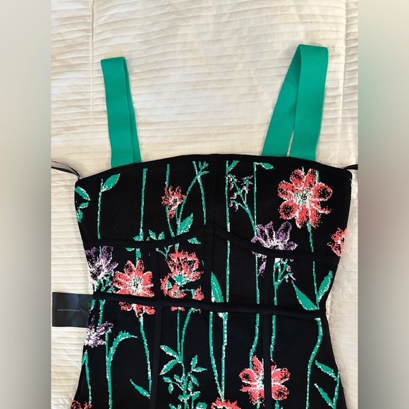 BCBGMAXAZRIA Floral Midi Knit Dress 👗 Medium ❤️ HL - Picture 9 of 14